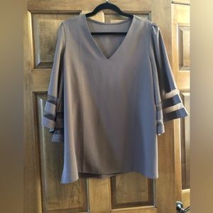 Women’s blouse, XL, brown, bell sleeves, V Neck, 100% Polyester, like new
